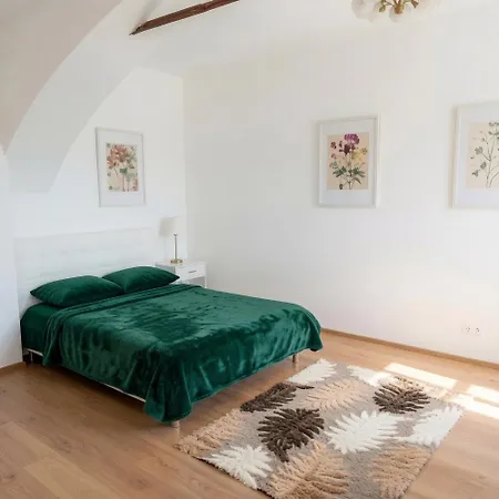 Hotel Romantic And Family Zemlinsky